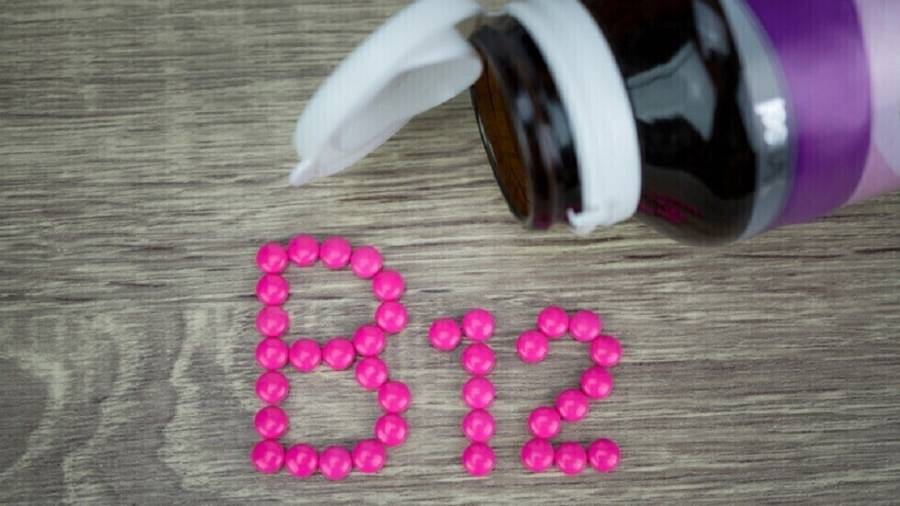علامات تحذيرية جسدية قد يدل ظهورها على نقص فيتامين B12