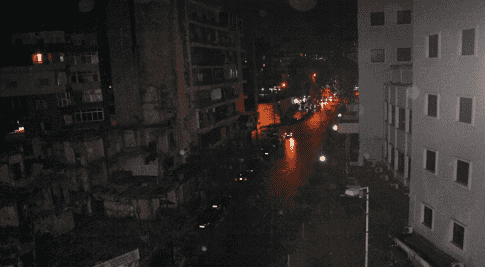 الظلام الدامس يهدد لبنان