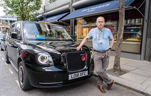 سيارات الأجرة اللندنية السوداء في انتظار مستقبل غامض