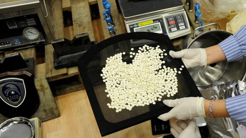 استهداف لبناني عبر النمسا.. اعتقال 15 مهرباً والتهمة 30 طن كبتاجون