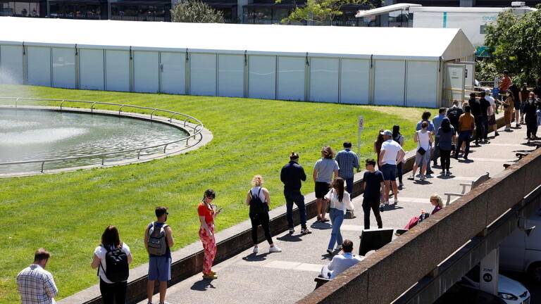 بريطانيا تسجل أكبر ارتفاع يومي في إصابات كورونا منذ أربعة أشهر