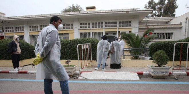 379 إصابة جديدة و10 وفيات بكورونا في الجزائر