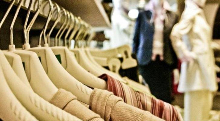 نقابة الألبسة تطالب بتخفيض ضريبة المبيعات إلى 8 كحد أعلى