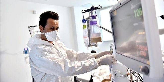 تركيا تسجل 63 وفاة وأكثر من خمسة آلاف إصابة جديدة بكورونا