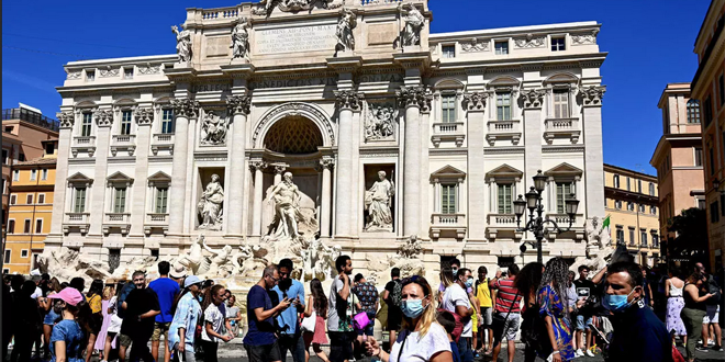 إيطاليا تنهي العمل بإلزامية وضع الكمامات في الهواء الطلق