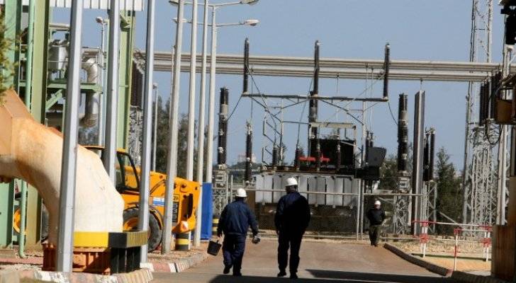 غزة.. بدء إدخال الوقود المخصص لمحطات الكهرباء