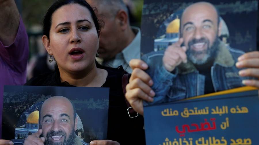 القضاء العسكري الفلسطيني يتسلم تقريري لجنة التحقيق والنائب العام المدني بقضية مقتل نزار بنات