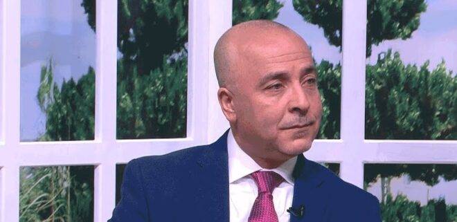 الهياجنة يدعو الى خلط المطاعيم في الأردن واعطاء جرعة ثالثة