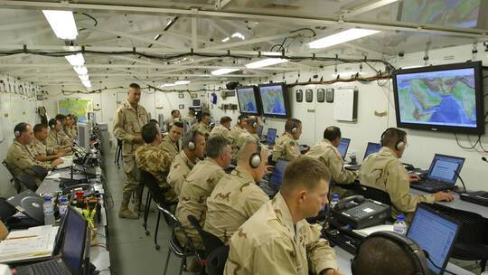 تقرير: الجيش الأمريكي ينقل جنوده ومعداته من قطر إلى الأردن