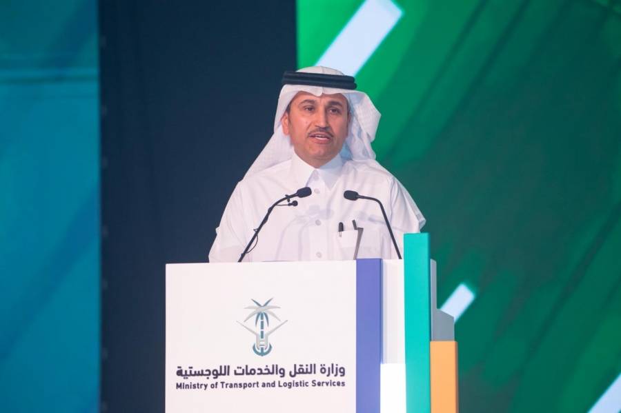 وزارة النقل والخدمات اللوجستية تستعرض أبرز ملامح وأهداف الاستراتيجية الوطنية للنقل والخدمات اللوجستية...