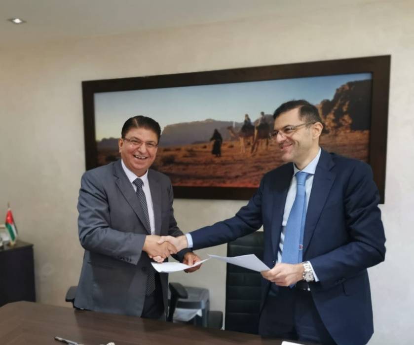 توقيع مذكرة تفاهم بين شركتي مناجم الفوسفات الأردنية والكلورين الوطنية