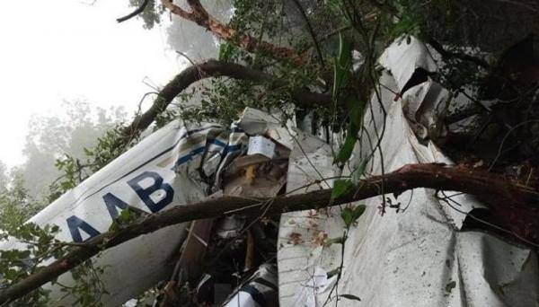 تحطم طائرة تدريب لبنانية على متنها 3 أشخاص