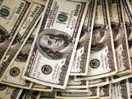 تراجع الدولار الأميركي عالميا