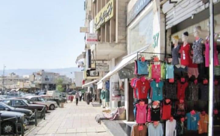 العقبة خالية من المتسوقين والسبب تعليمات كورونا بمنع الدخول والتوجيهي_ صور