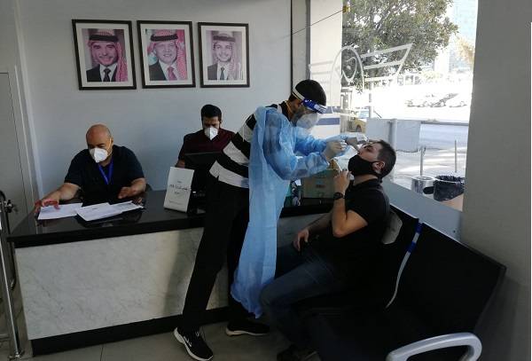 النقليات السياحية “جت” توفر فحص كورونا سريع” مجانا ” لمسافري العقبة على متن حافلاتها بالتعاون مع وزارة الصحة