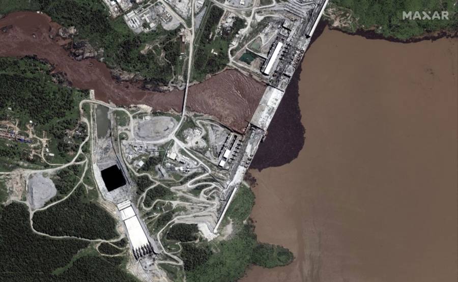 وزير الخارجية المصري: إذا لم تحل أزمة السد بطرق ودية ستدافع مصر عن بقائها