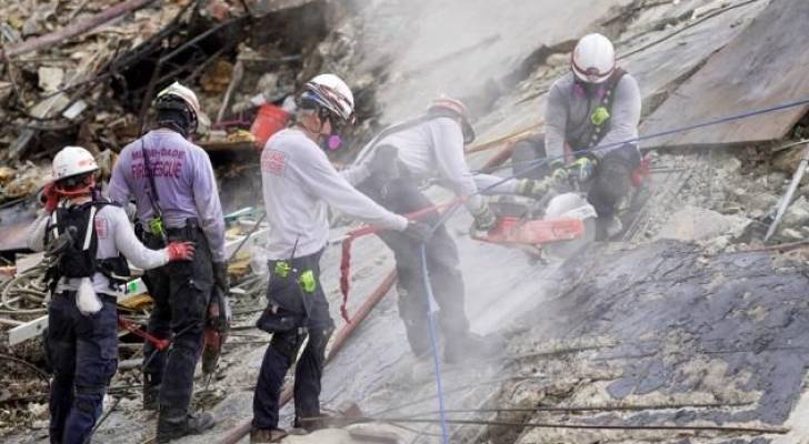 حصيلة انهيار المبنى في فلوريدا ترتفع إلى 86 قتيلا والبحث متواصل