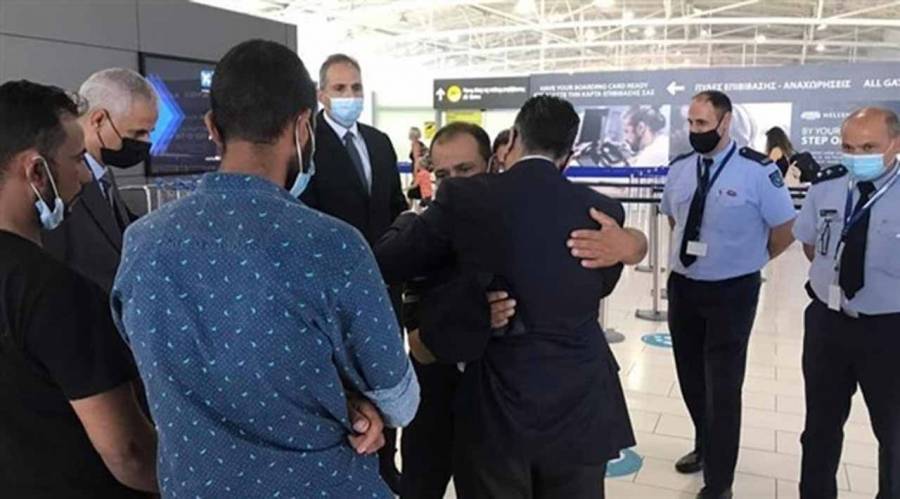 مصر تتسلم جثامين مواطنيها الأربعة ضحايا حرائق قبرص