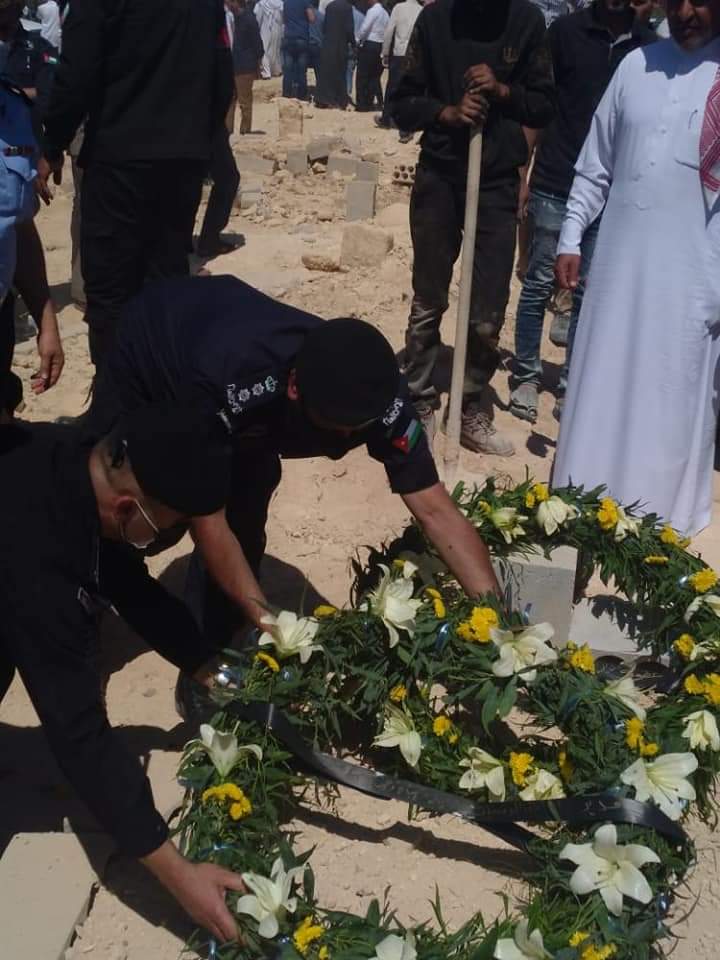 الأمن العام يشيع جثمان الوكيل محمد ابو شريتح