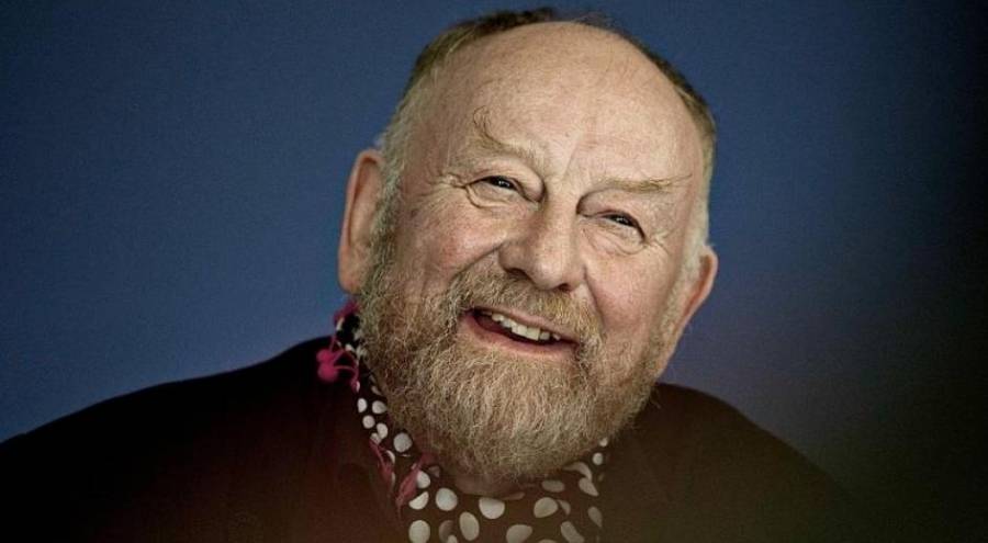 وفاة الرسام الدنماركي  صاحب رسوم النبي محمد التي أثارت غضباً عالمياً واسعاً