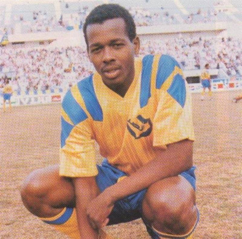 وفاة لاعب النصر السعودي  مصطفى إدريس 