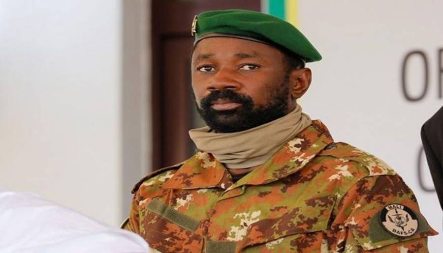 عاجل ...هجوم بالسكين على الرئيس المؤقت في مالي