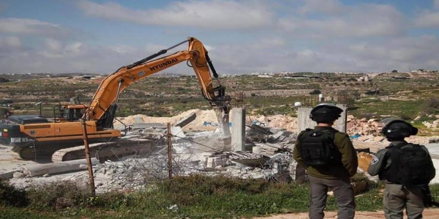 قوات الاحتلال الإسرائيلي تهدم منزل فلسطيني في القدس المحتلة