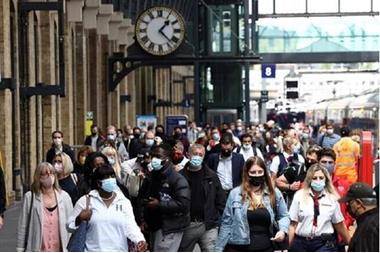 إصابات كورونا في بريطانيا ترتفع 40