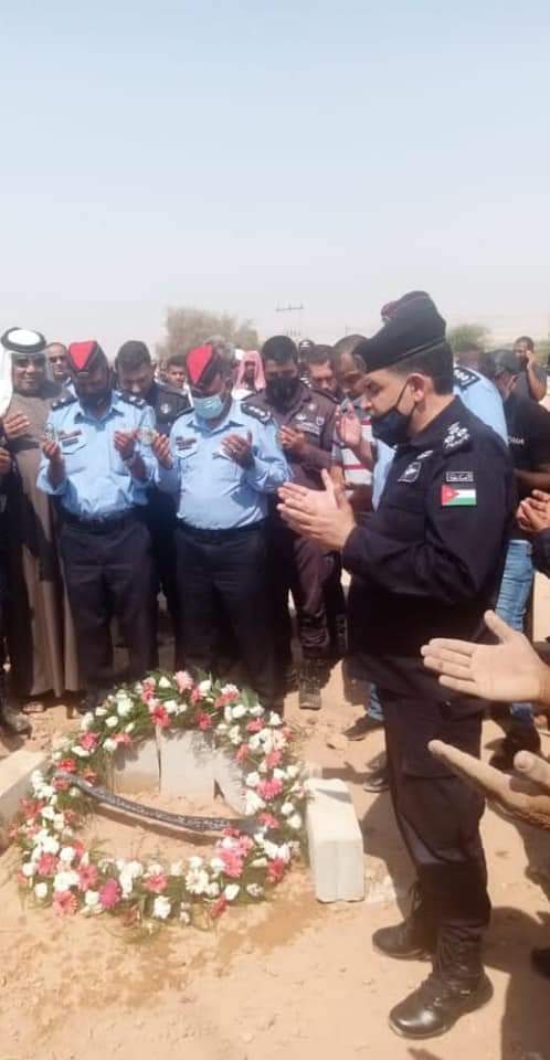 الأمن العام يشيع جثمان الرقيب يوسف المرادات