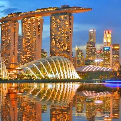 سنغافورة تشدد القيود على المطاعم والتجمعات