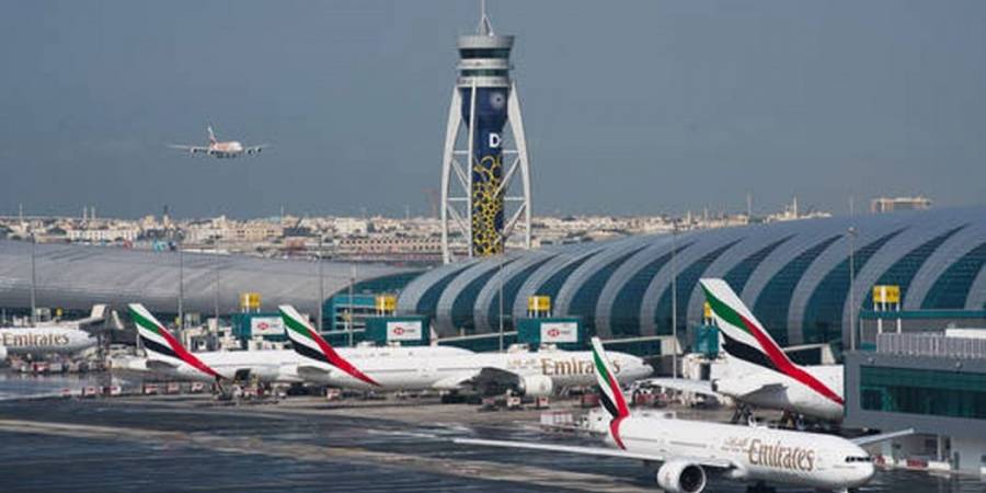 تصادم طائرتين في مطار دبي ولا إصابات