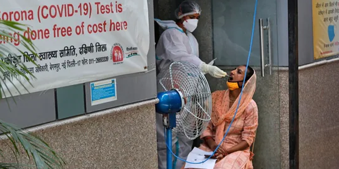 نحو 30 ألف إصابة جديدة بكورونا في الهند