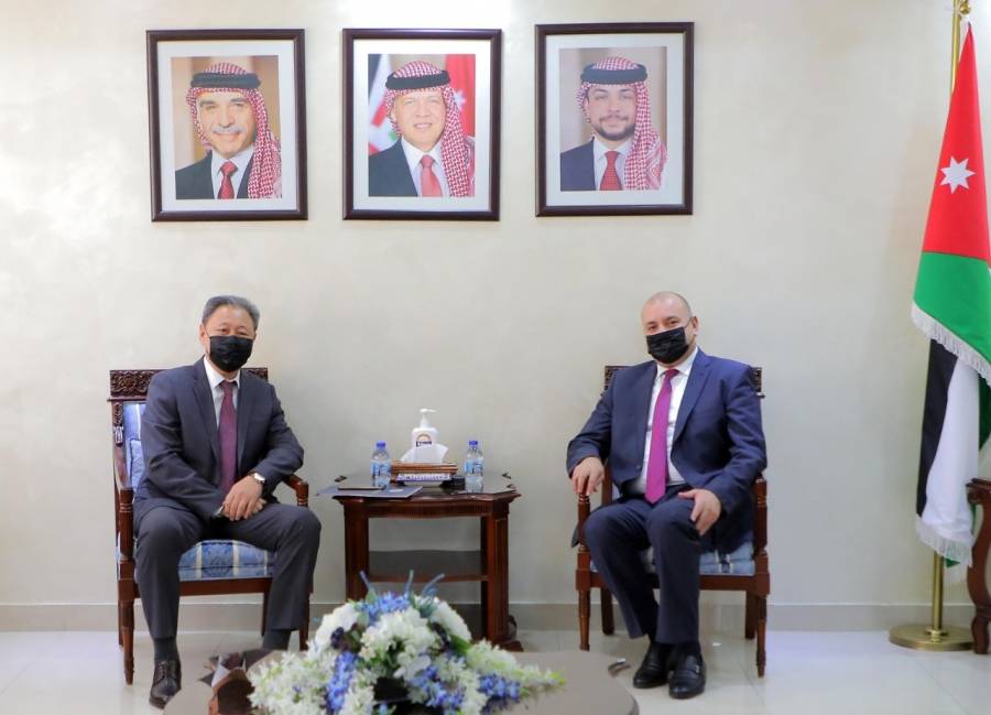 العودات يلتقي سفيرّ عُمان وكازاخستان