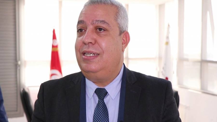 قيس سعيّد يعفي مدير التلفزيون التونسي من منصبه