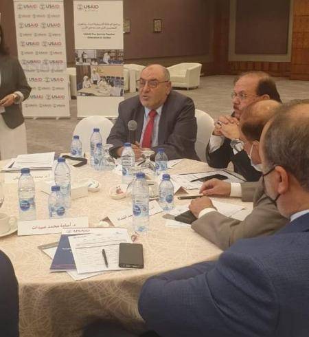 رئيس الهاشمية يشارك في اللجنة التوجيهية لدبلوم إعداد المعلمين