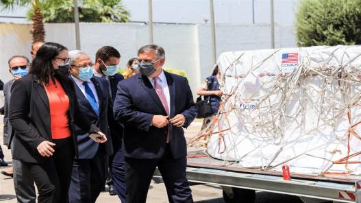 تونس تتلقّى مليون جرعة لقاح ضد فيروس كورونا من الولايات المتّحدة