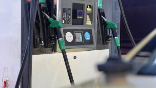 رفع سعر بيع البنزين أوكتان 90 بمقدار 20 فلسا ليصبح 830 فلسا للتر الواحد