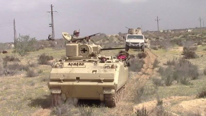 الجيش المصري : مقتل 8 من أفراد الجيش  في عمليات ضد داعش