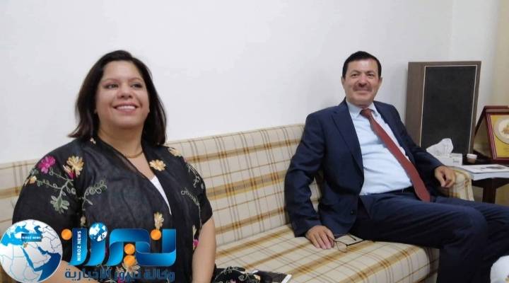 العرموطي يقدم تاريخ عمان في ديوان ال عرفات... فيديو وصور