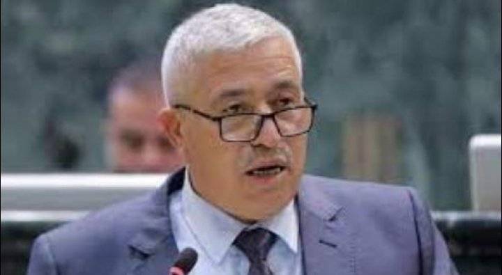النائب علي الطراونة : راتب النائب 2930 دينارا وما بكفينا