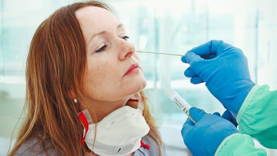 سويسرا توقف الفحص المجاني لفيروس كورونا