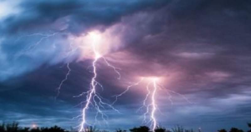 صاعقة رعدية تحول حفل زفاف إلى فاجعة مأساوية في اليمن