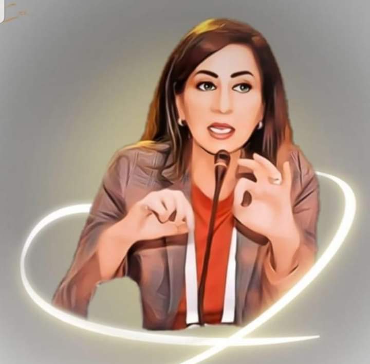 لابس جاكيت أبوه