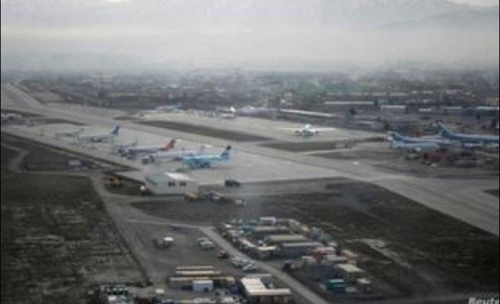 العثور على أشلاء بشرية في تجويف عجلات طائرة عسكرية أقلعت من كابول