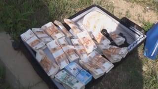 في العجلة الندامة.. نسي 200 ألف دولار على قارعة الطريق!