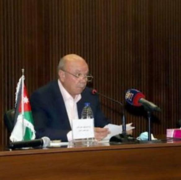 الفايز يحاضر في الشؤون الدولية حول التحديات والهوية