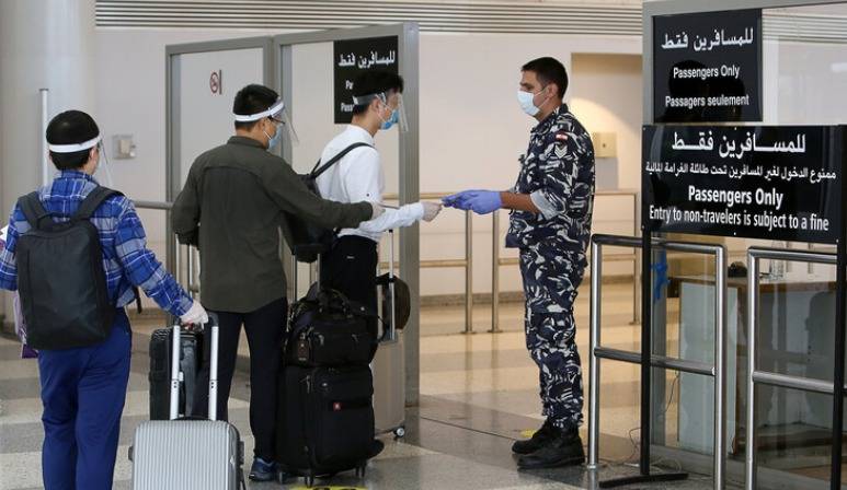 لبنان.. جوازات سفر فقط للحائزين على تذكرة سفر مدفوع ثمنها