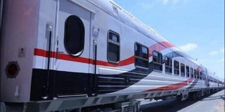 مصرع 3 أشخاص جراء حادث على سكة قطار شمال مصر