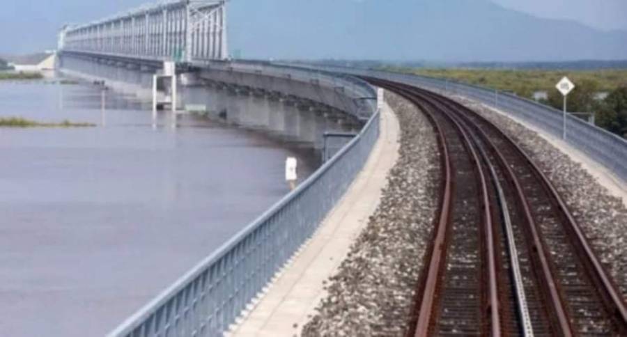 استغرق بناؤه 7 أعوام وبطول 2000 كيلو متر اكتمال بناء  الجسر الذي يربط الصين وروسيا.