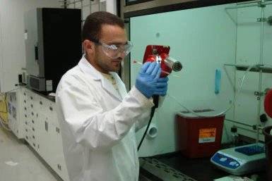 السبيعي.. أول عربي يفوز بأرقى جائزة عالمية في علوم الكيمياء للباحثين الشباب.